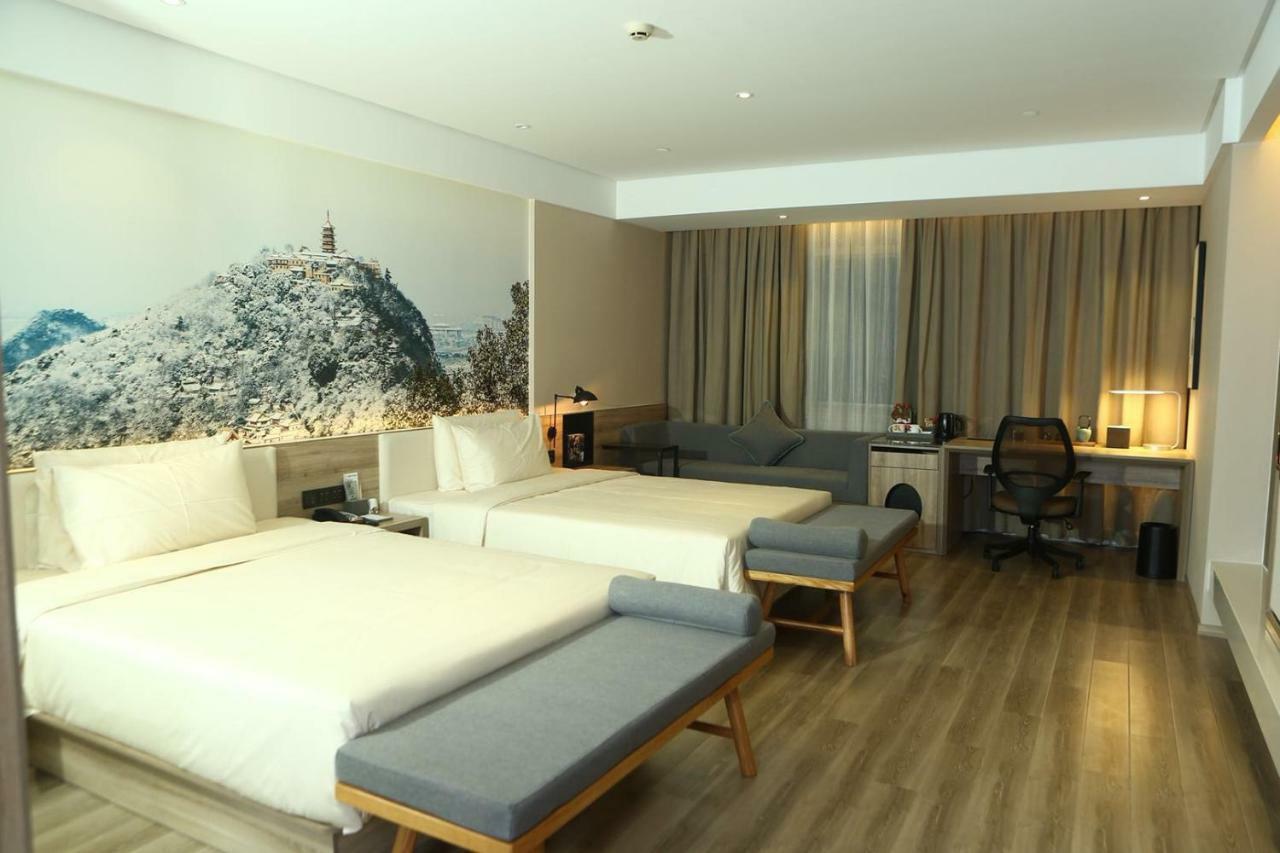Atour Hotel Nantong Bagian luar foto
